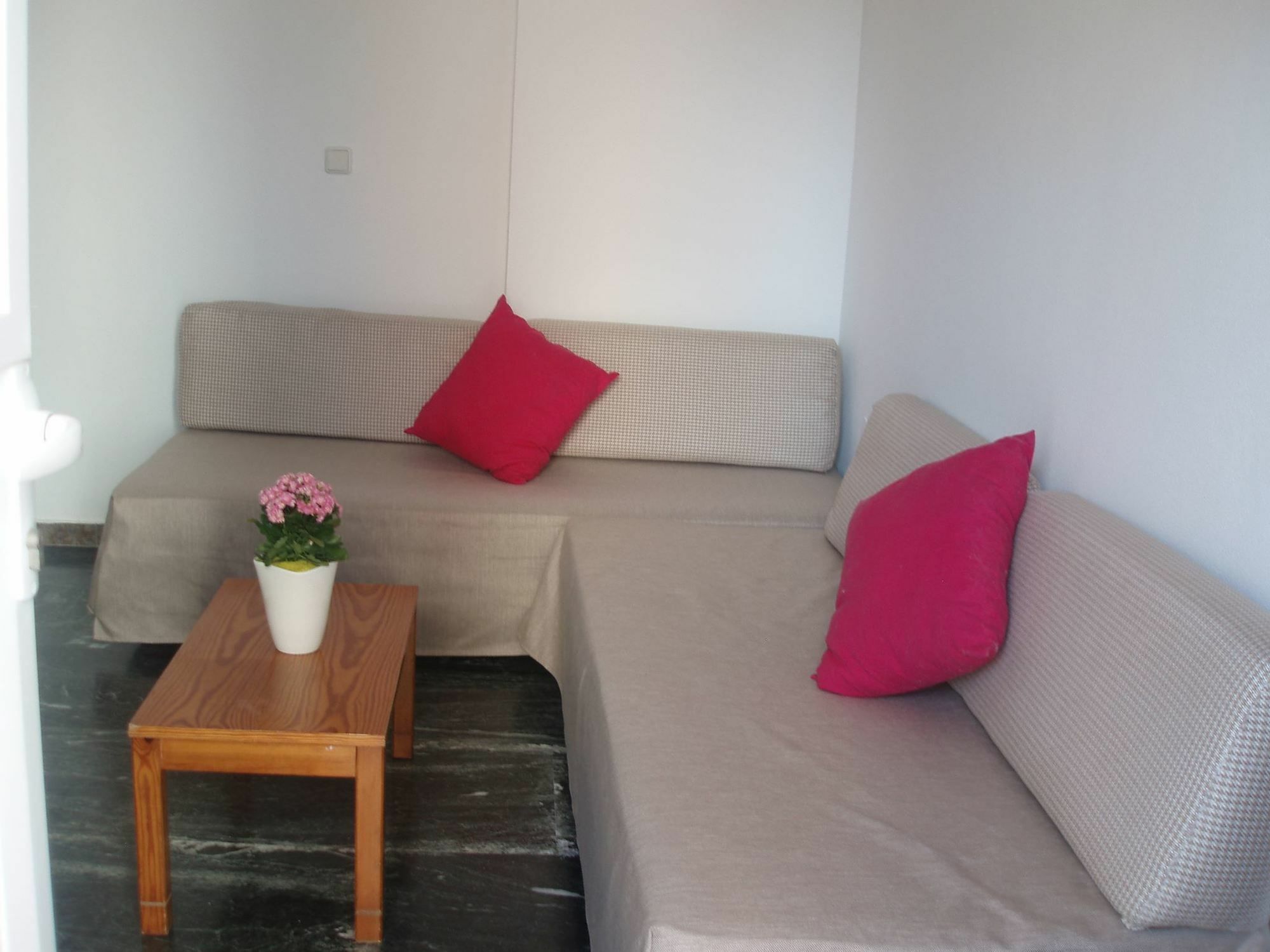 Platoni Elite Villas Ялисос Екстериор снимка